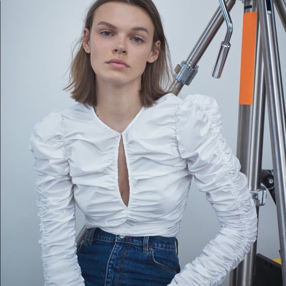 Zara white ruched poplin top